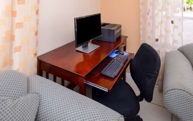 Americas Best Value Inn & Suites Waller Prairie View