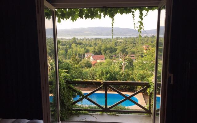 Villa Yanik - Sapanca