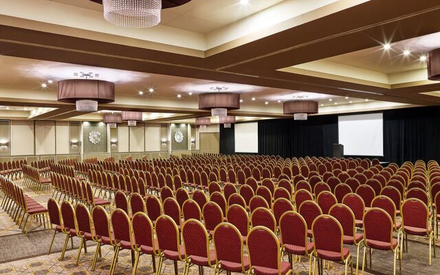 Sheraton Lisle Naperville Hotel