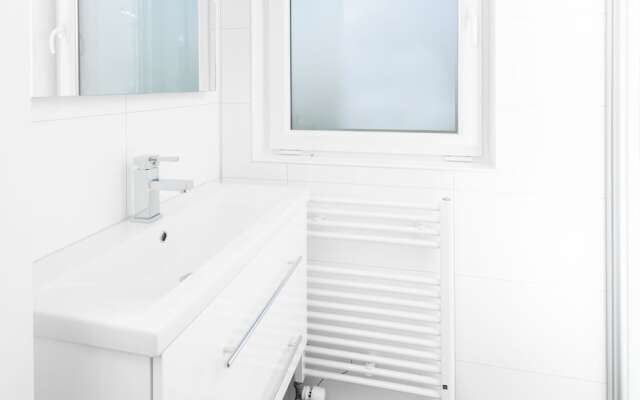Modern, High-quality Chalet With Wifi Near the Oosterschelde