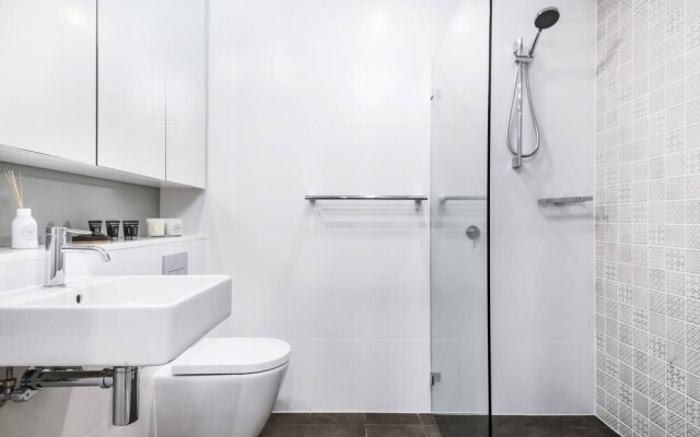 A21 Darling Harbour 2 BDR APT