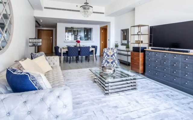 Refined 2BR Luxury Apartment at Palm Jumeirah