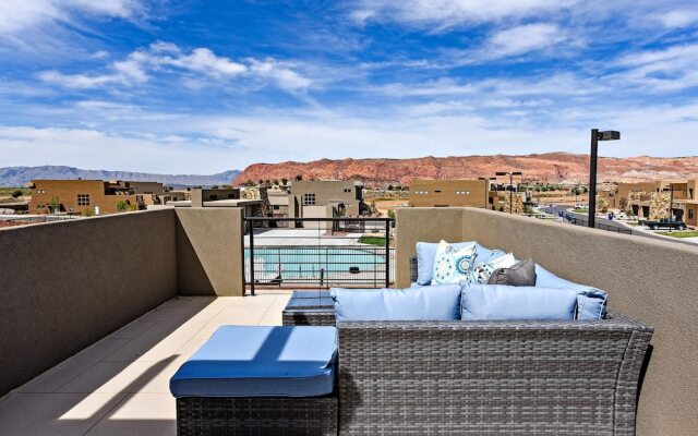 The View At The Escapes