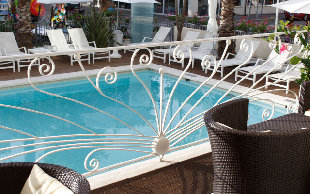 Luxor Beach Boutique Hotel Cattolica