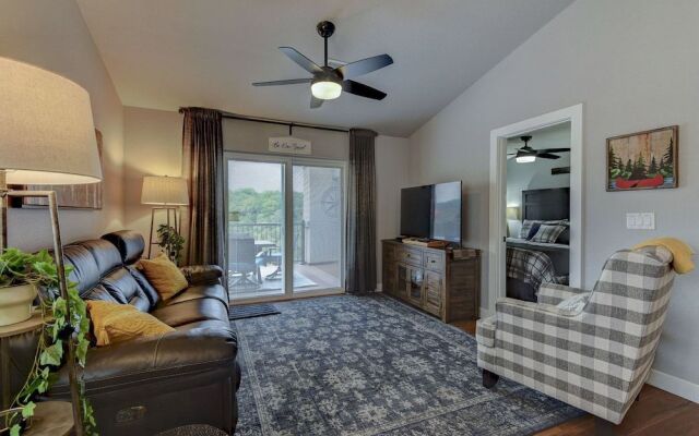 Gathering Place at the Nest - Open-air Dining