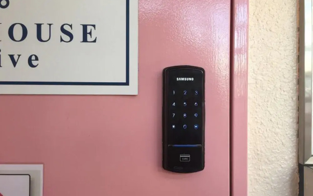 Guest House B'S Five