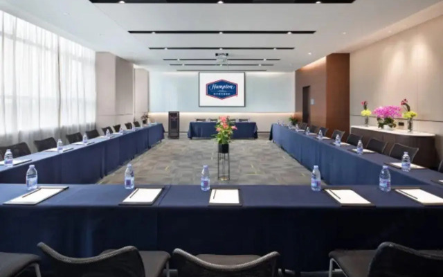 Hampton by Hilton Nanjing Hexi Olympic Sports Center