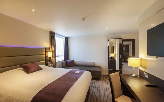 Premier Inn London Holborn Hotel