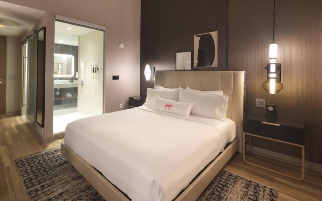 Caesars Republic Scottsdale, a Hilton Hotel