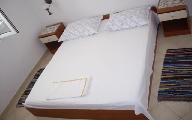 Per - 80 m From Beach - A6