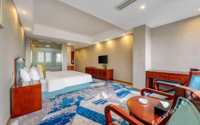 Longcheng Hotel