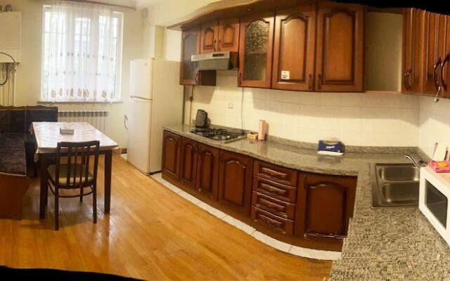 Domino Yerevan Hostel & Tours