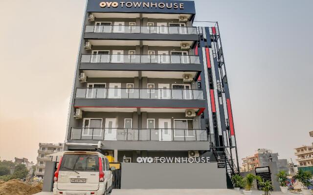 Oyo Townhouse 222 Sec 52, Gurgaon