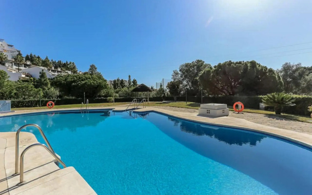 Cozy 2BR apt with sea views WIFI AC PARKING