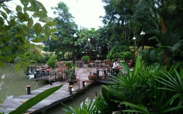 Jumpunta Garden View Resort