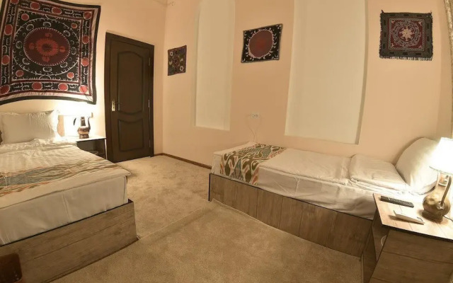 Mulberry Hotel
