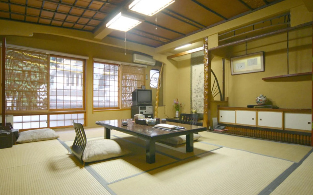 Senshinkan Matsuya – Guest Rooms – Yamanouchi
