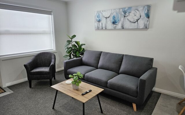 Redwood Apartments
