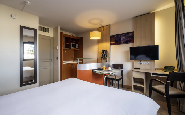 Clarion Aparthotel Toulouse Blagnac Airport