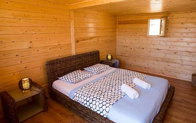 Good Feeling Hostel & Guest House