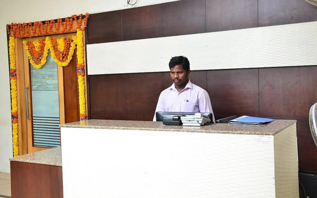 Hotel Sitara Grand