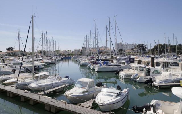Un appartement sur la marina de St-Gilles