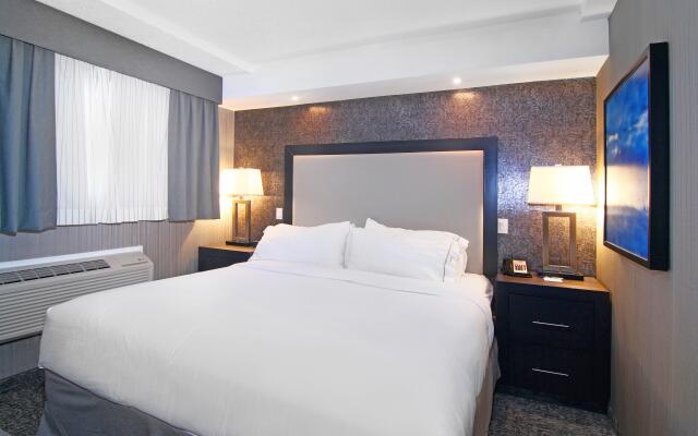 Holiday Inn Express Hotel & Suites Calgary, an IHG Hotel