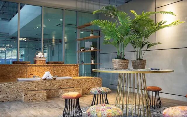 Robusta Suites by mushROOM
