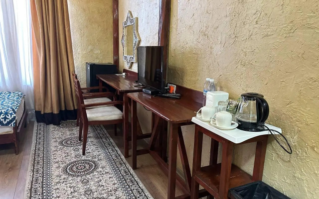 Sultan Kyzyl-Kia (Султан Кызыл-Кия)