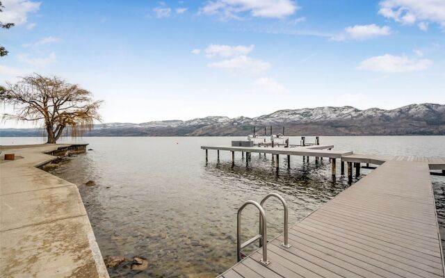 Perfect Getaway Cabin in the Okanagan 6