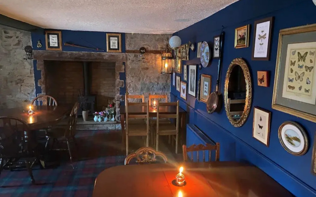 The Red Admiral Hotel