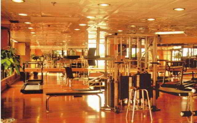 Yinhe Dynasty Hotel