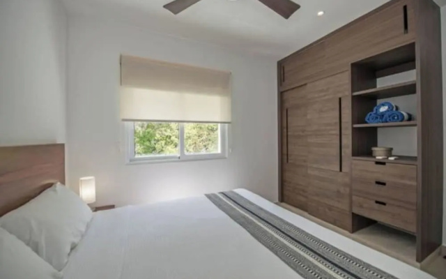 Spectacular Apartment Rooftop Hot Tub