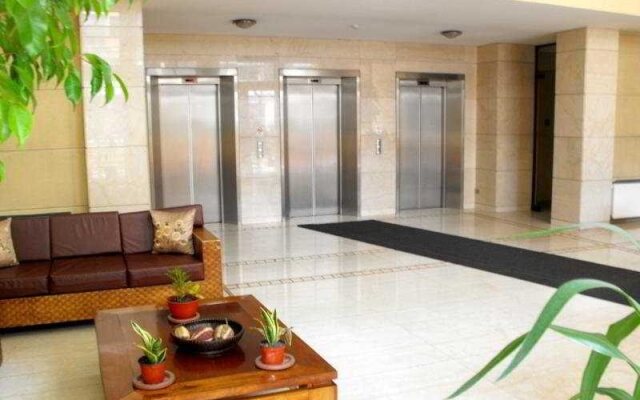 Seven Apart Hotel