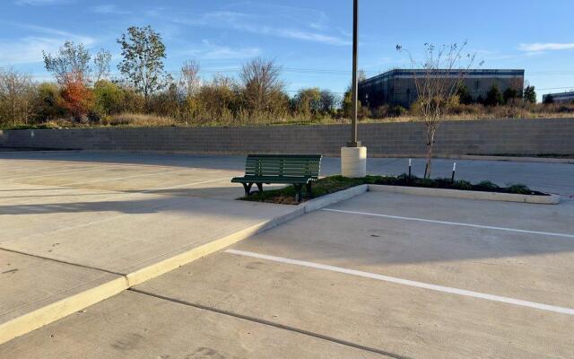 Red Roof Inn Hutchins