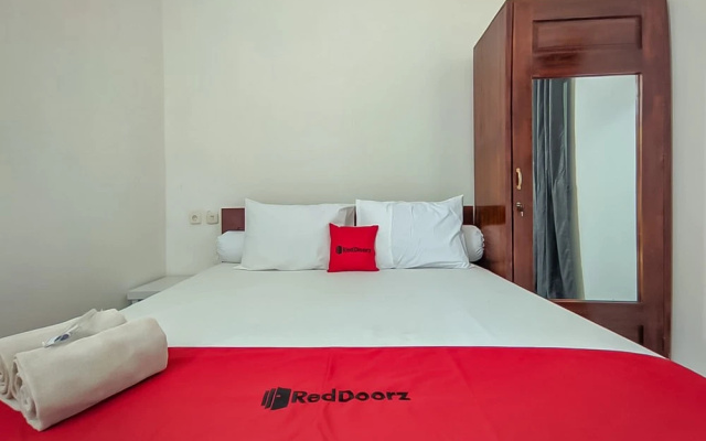 RedDoorz near Universitas Jenderal Soedirman 4 – Guest Rooms – Purwokerto