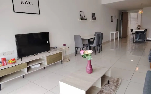 Sea/City Southkey Mosaic 2BR+4FREE @ Natol – Lobby – Johor Bahru