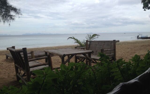 Koh Jum Freedom Resort