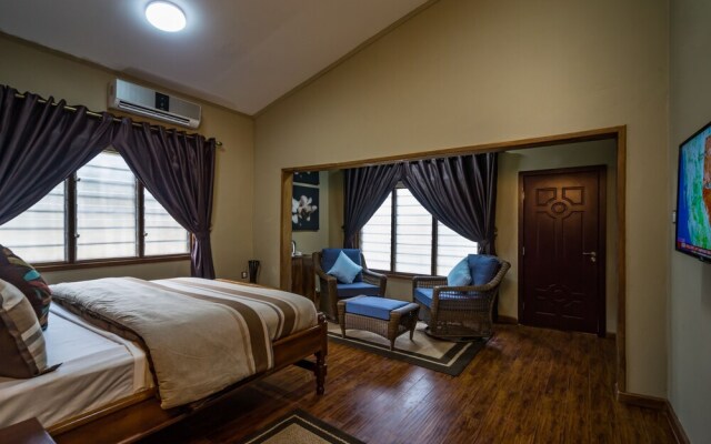 Maaha Beach Resort