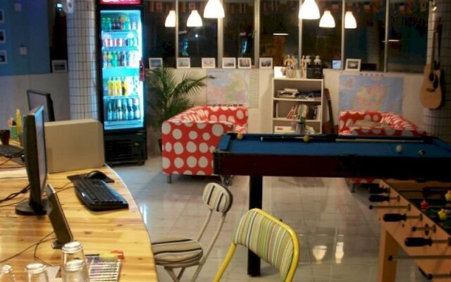 Haikou Twinstar Youth Hostel