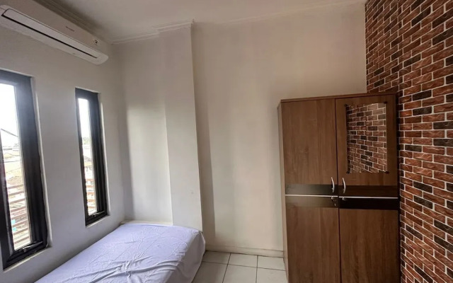 SPOT ON 93624 Damai 3 Guest House Syariah