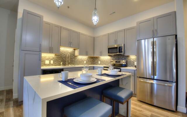 Steelyard Apartment
