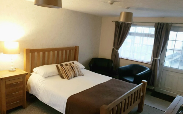 The Cornishman Inn