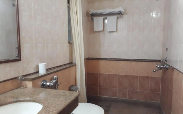 Hotel The Samrat