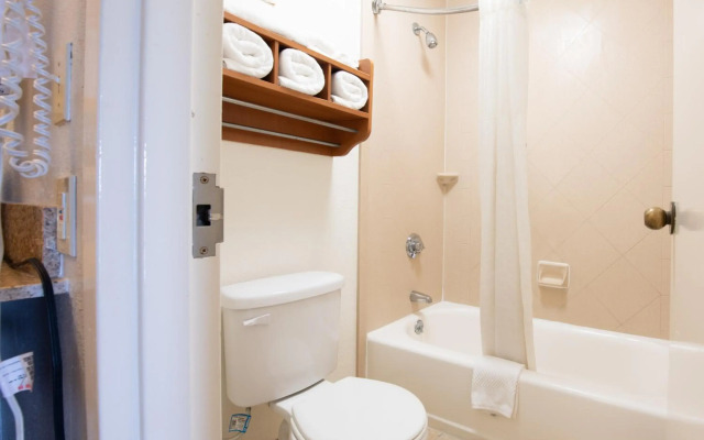 Quality Inn Monroe