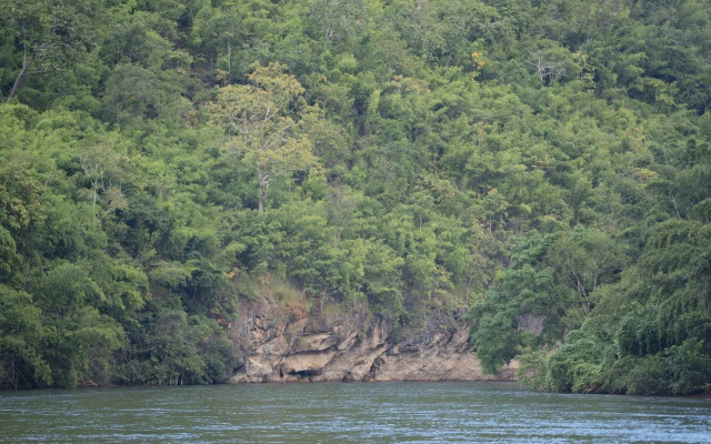 The FloatHouse River Kwai
