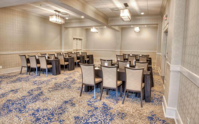 Doubletree Suites by Hilton at The Battery Atlanta