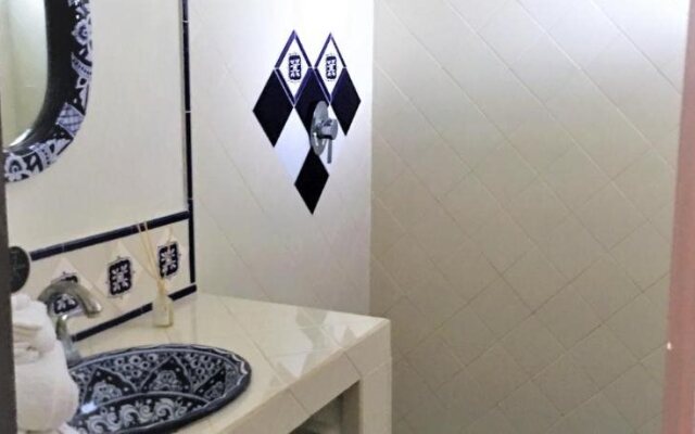 Perla Real Inn