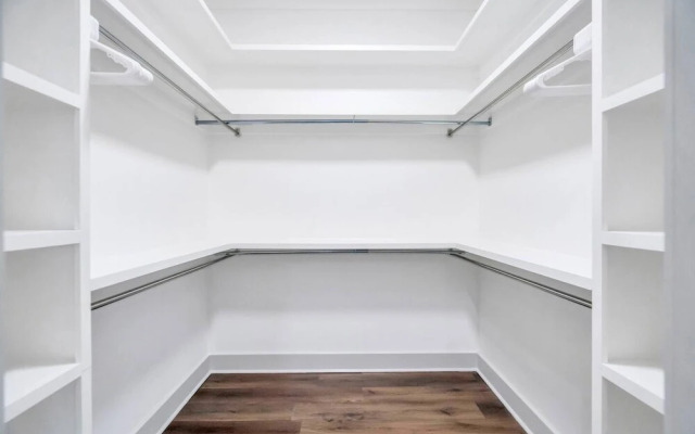 Maison Bleue Luxe Nola Living