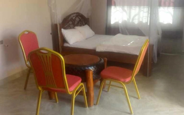 Okapi Hotel